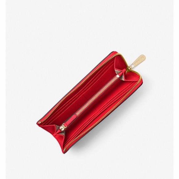 Jet Set Travel Large Saffiano Leather Quarter-Zip Wallet - Picture 2 of 2